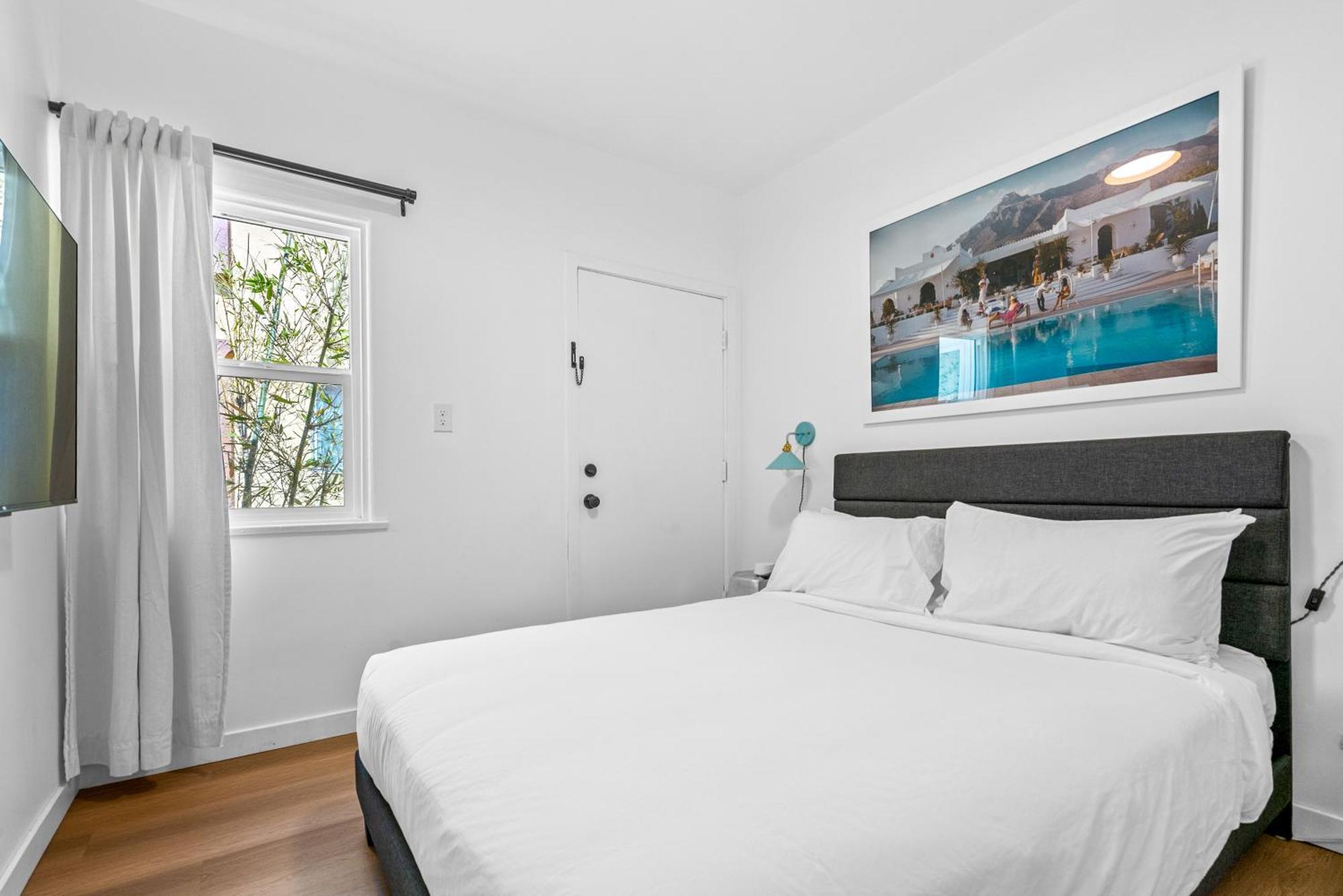 Aliza Hotel Los Angeles Exterior photo